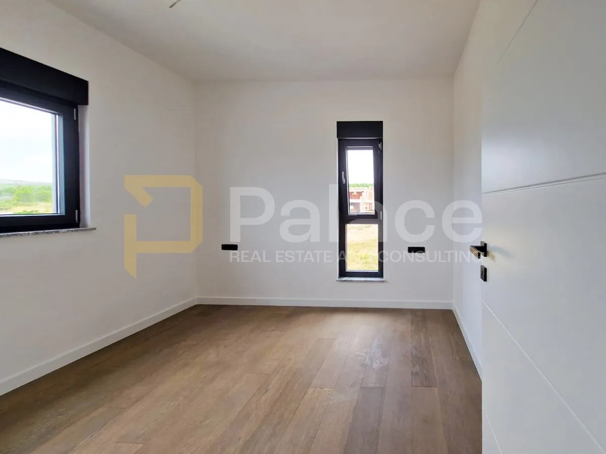 luksuzan penthouse s krovnom terasom i garažom - slika 8