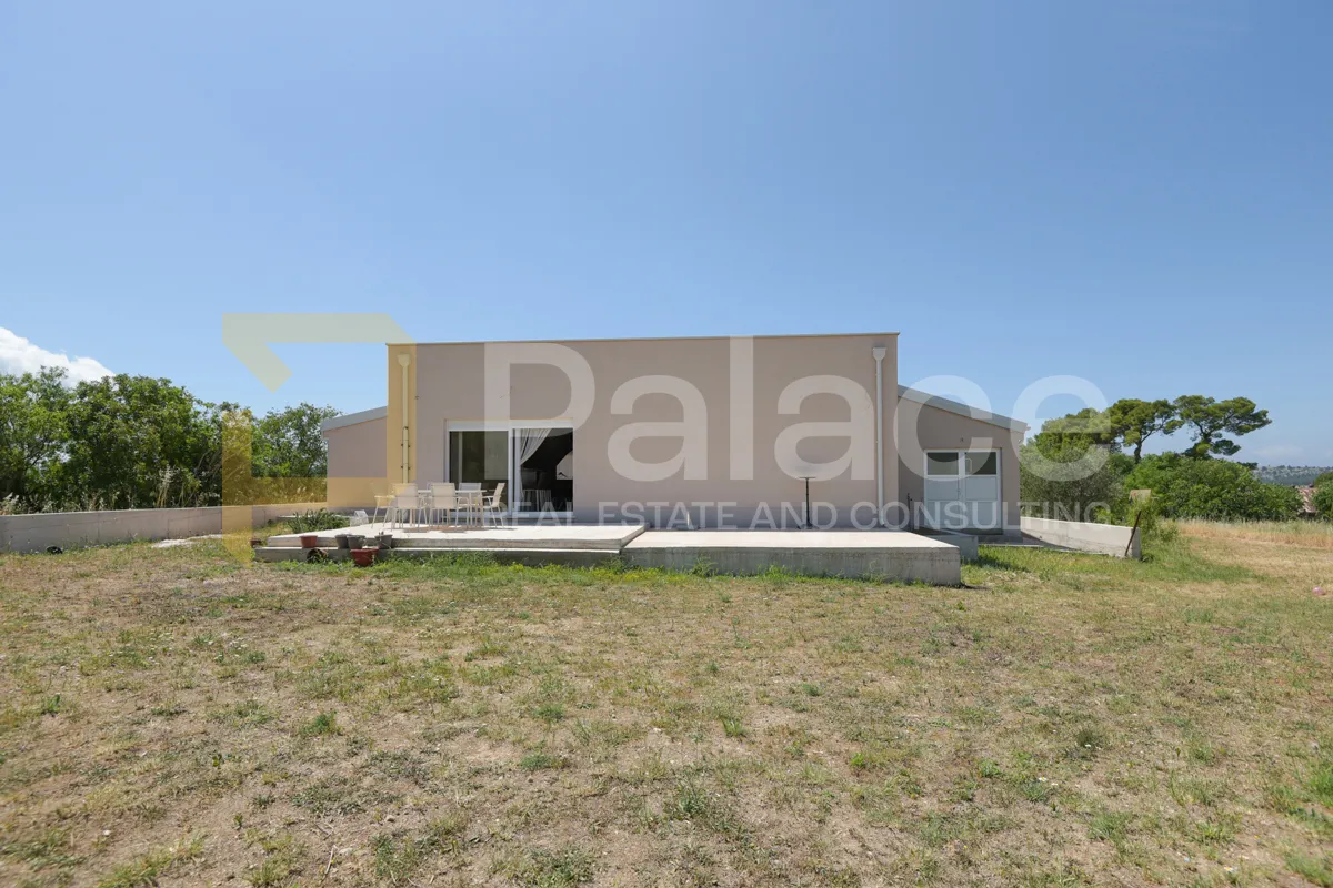 prekrasna moderna prizemnica s okućnicom u šibeniku, 196,25 m2 - slika 22