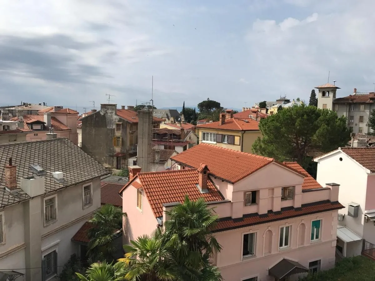 centar opatije, luksuzan dvoetažan stan 116m2, dva apartmana - slika 7