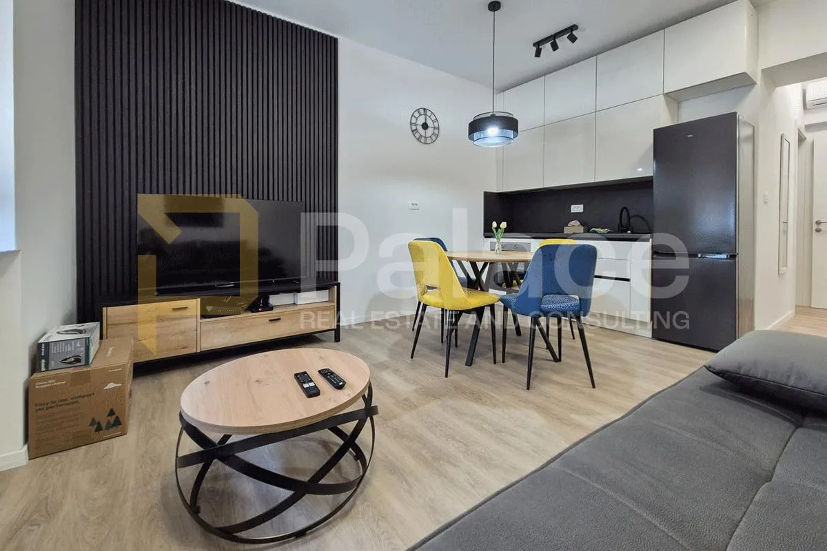 dizajnerski renoviran stan u kranjčevićevoj 35 m² - slika 8