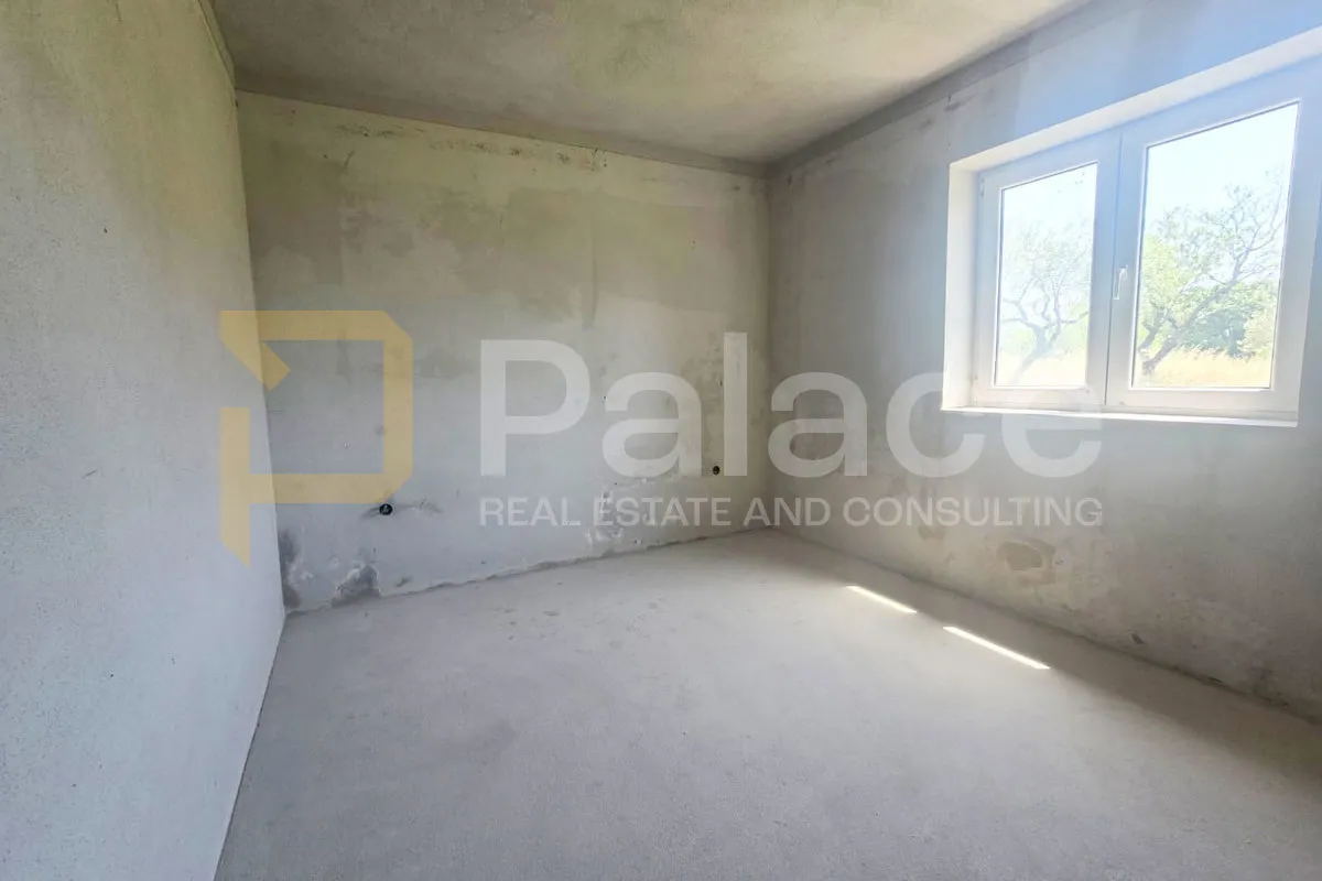 kuća prizemnica velikog potencijala na terenu 3000 m2, skradin-cicvare - slika 6