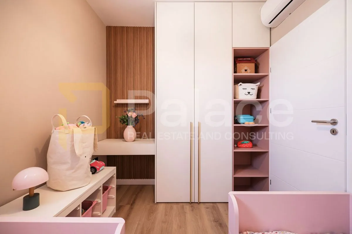 luksuzno uređen penthouse sa krovnom terasom višnjik 108m2 - slika 10