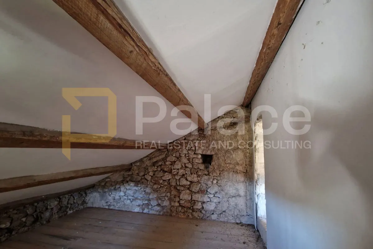 predivna kamena kuća s okućnicom i pogledom, križišće, 250 m² - slika 11