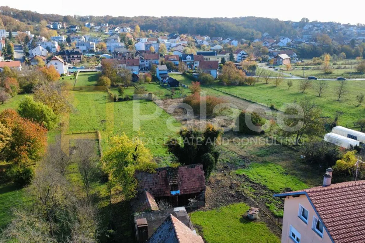 zagreb granešina , veliko zemljšte 4450m2 sa kućom i pomoćnim zgradama - slika 9