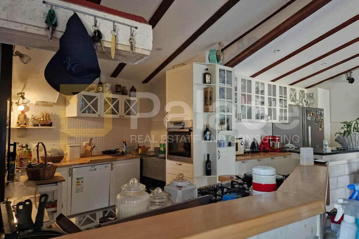 seget vranjica, prekrasna apartmanska kuća - slika 20