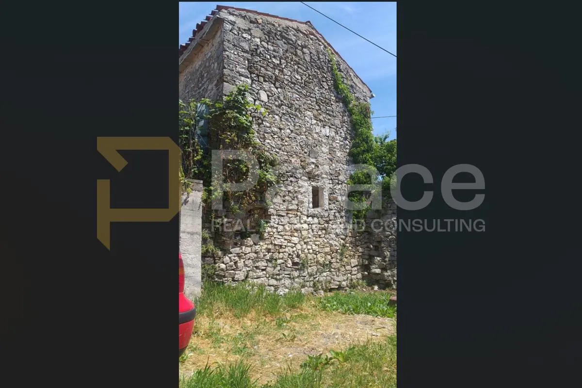 kamena kuća za adaptaciju u povijesnoj jezgri berama kraj pazina - slika 2