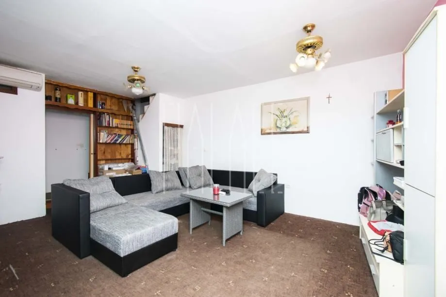 dva dvoetažna stana: šibenik, 118.00 m2 - slika 3