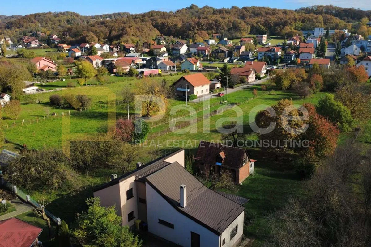 zagreb granešina , veliko zemljšte 4450m2 sa kućom i pomoćnim zgradama - slika 15
