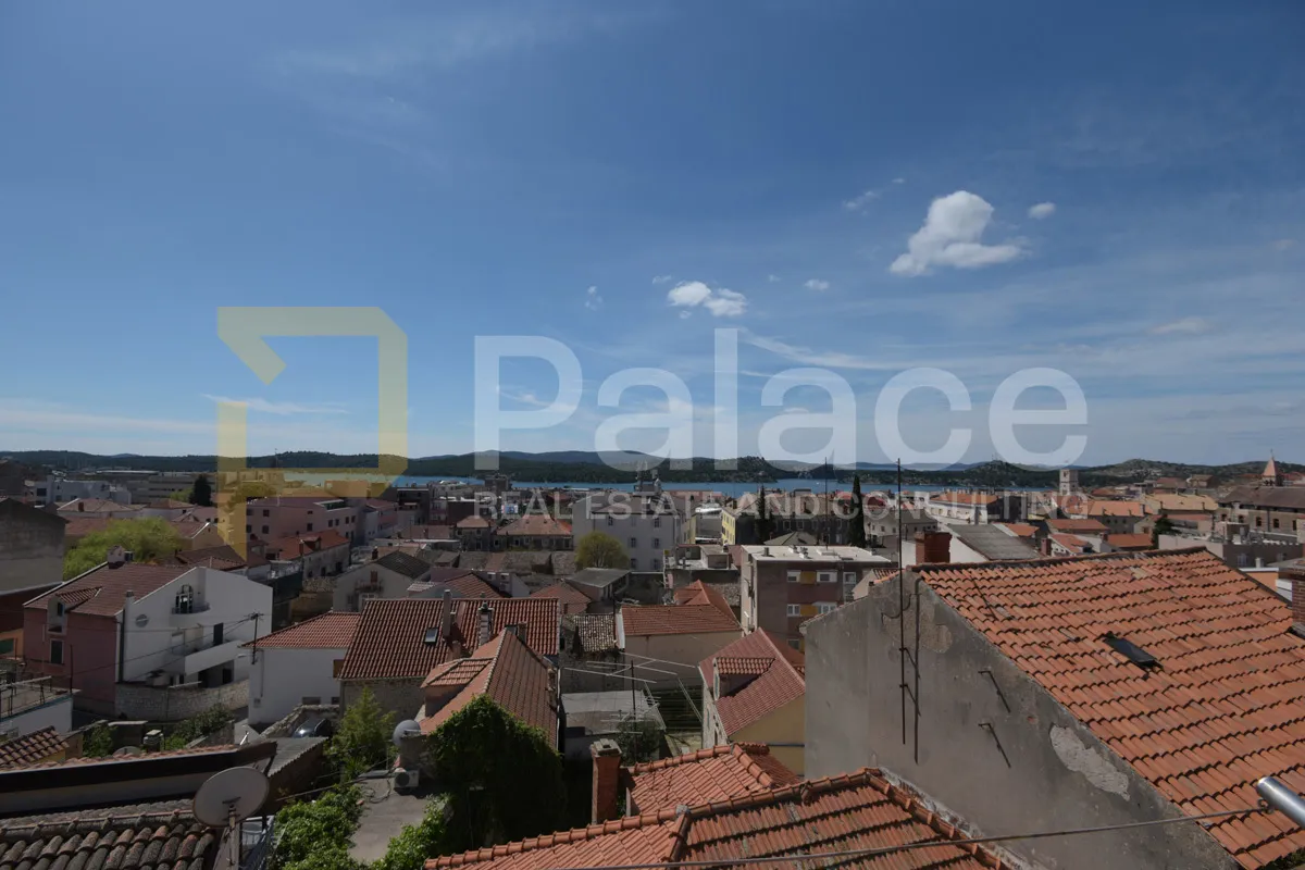 stan u potkrovlju s očaravajućim pogledom, varoš - slika 21
