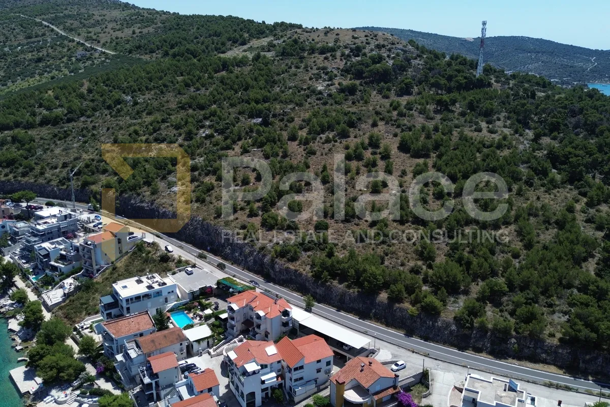 primošten,bilo: poljoprivredno zemljište s panoramskim pogledom 8362m2 - slika 3