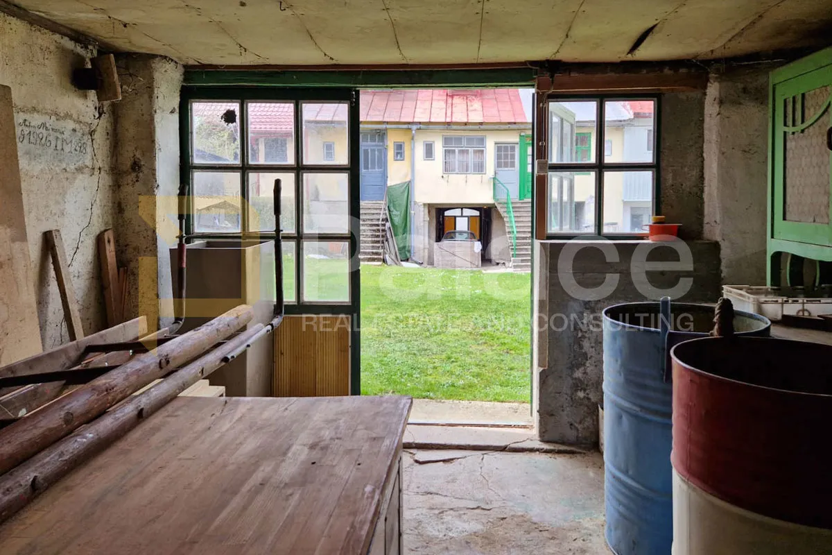 centar delnica – kuća, dvorište i gospodarski objekt, 345 m² - slika 28