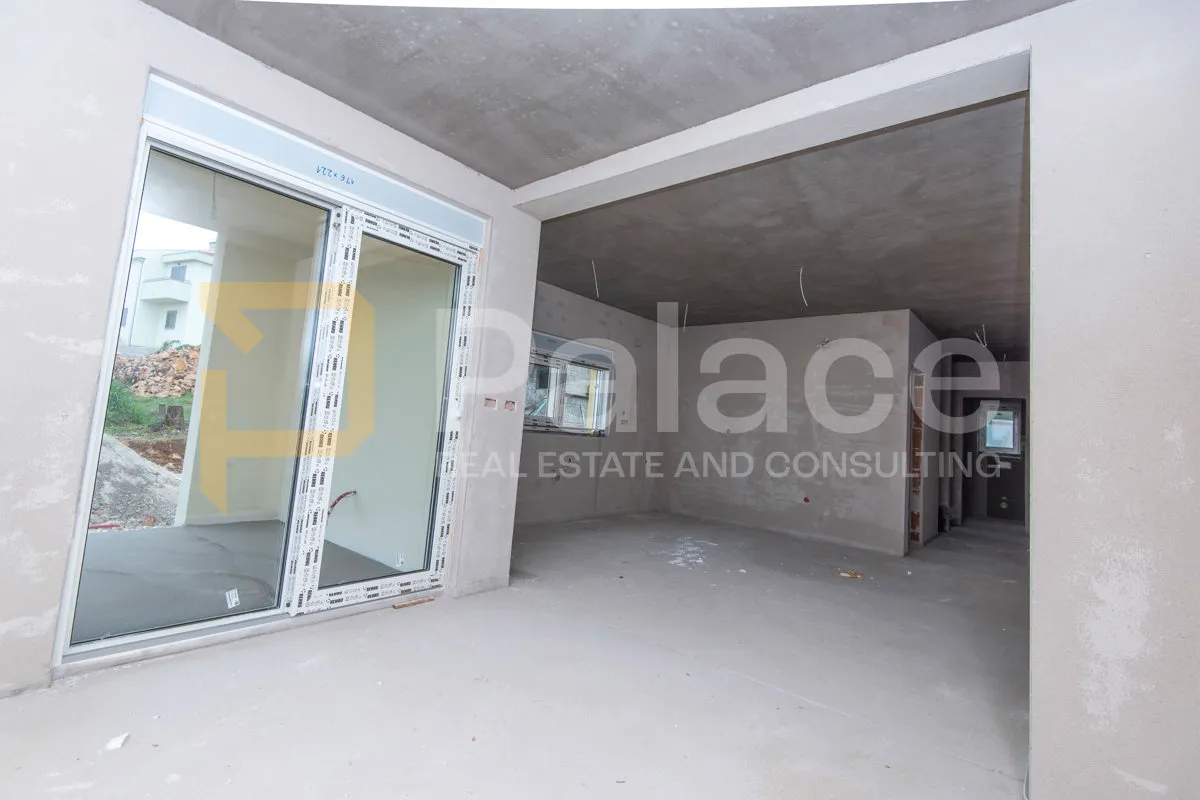 dvosoban stan u prizemlju zgrade s vlastitim vrtom - vodice, 89m2 - slika 9
