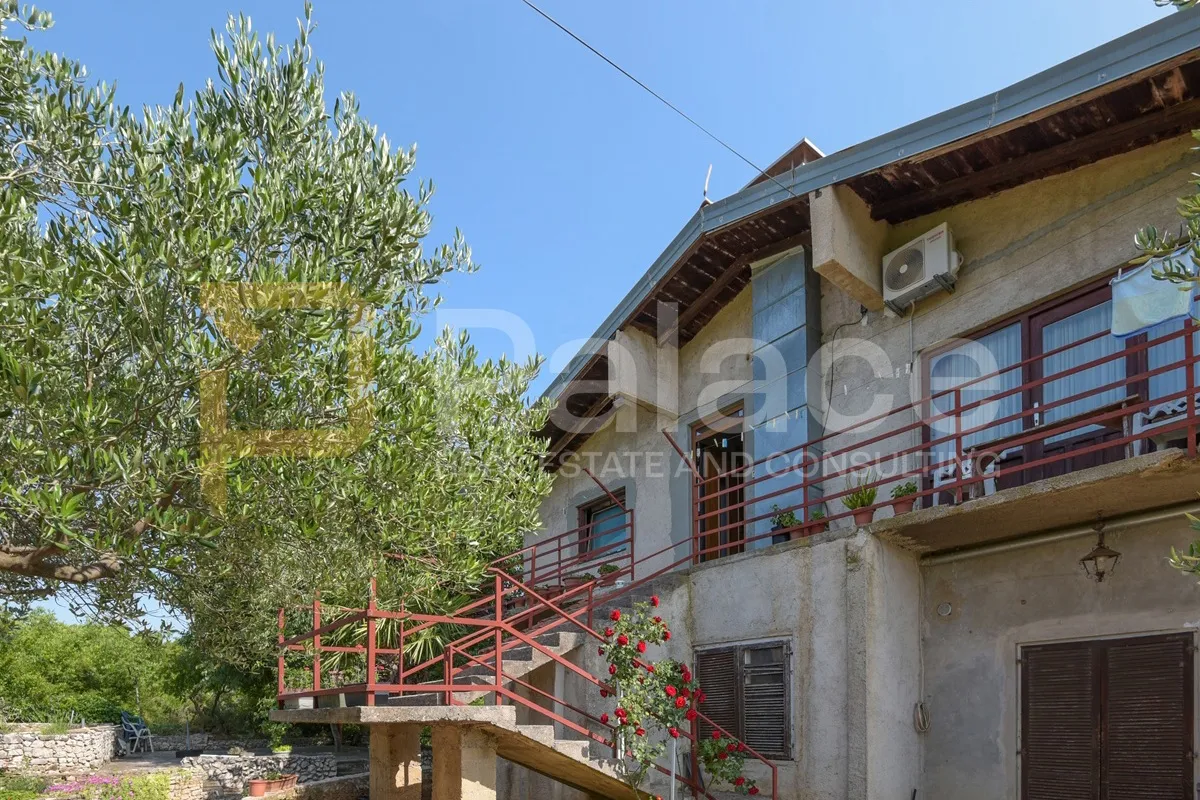 stambeno poslovna kuća s velikom okućnicom, stankovci-crljenik, 300 m2 - slika 6