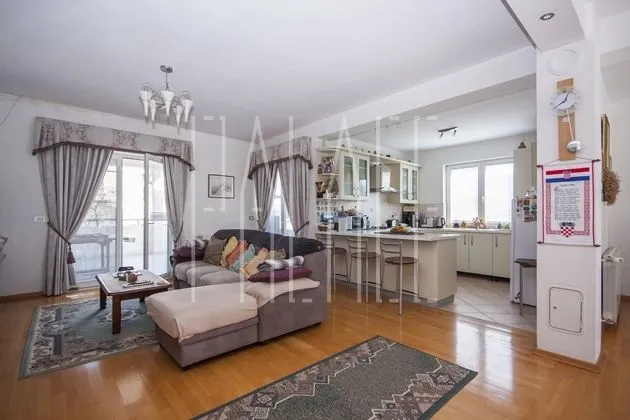 luksuzna vila: murter, katnica, 398 m2+1240m2 - slika 9