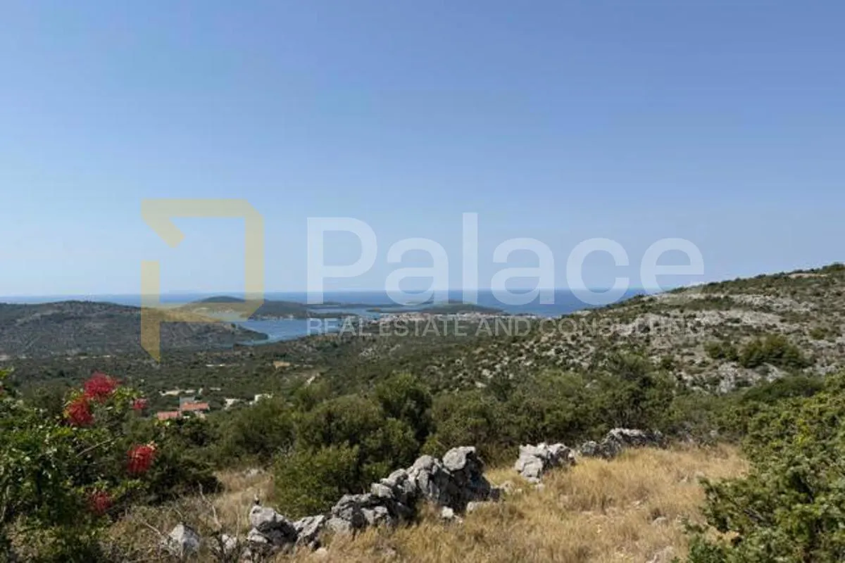Građevinsko zemljište 510 m2 na uzvisini s predivnim pogledom - Jarebinjak, Rogoznica
