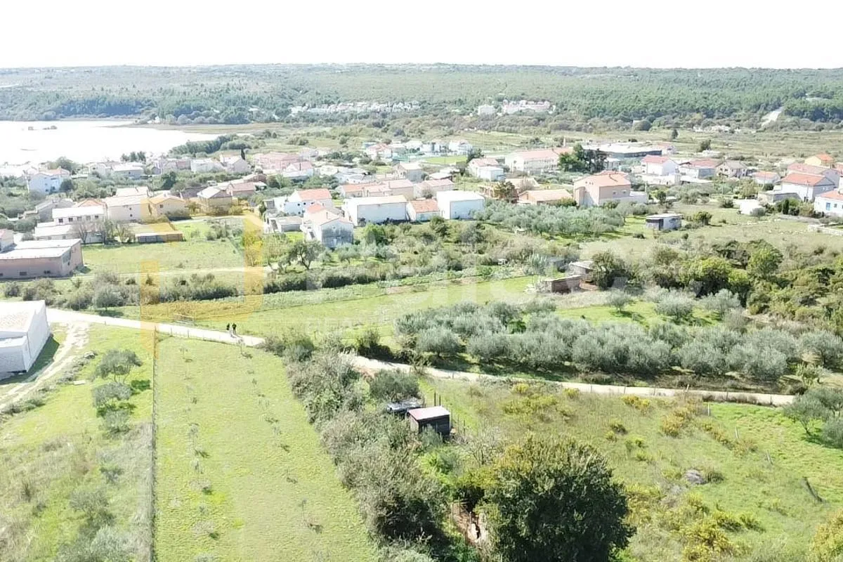 posedarje; građevinsko zemljište 150 metara od mora - slika 9