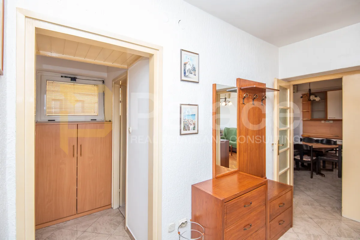 prodaje se stan 64 m2 u centru grada s predivnim pogledom - slika 8