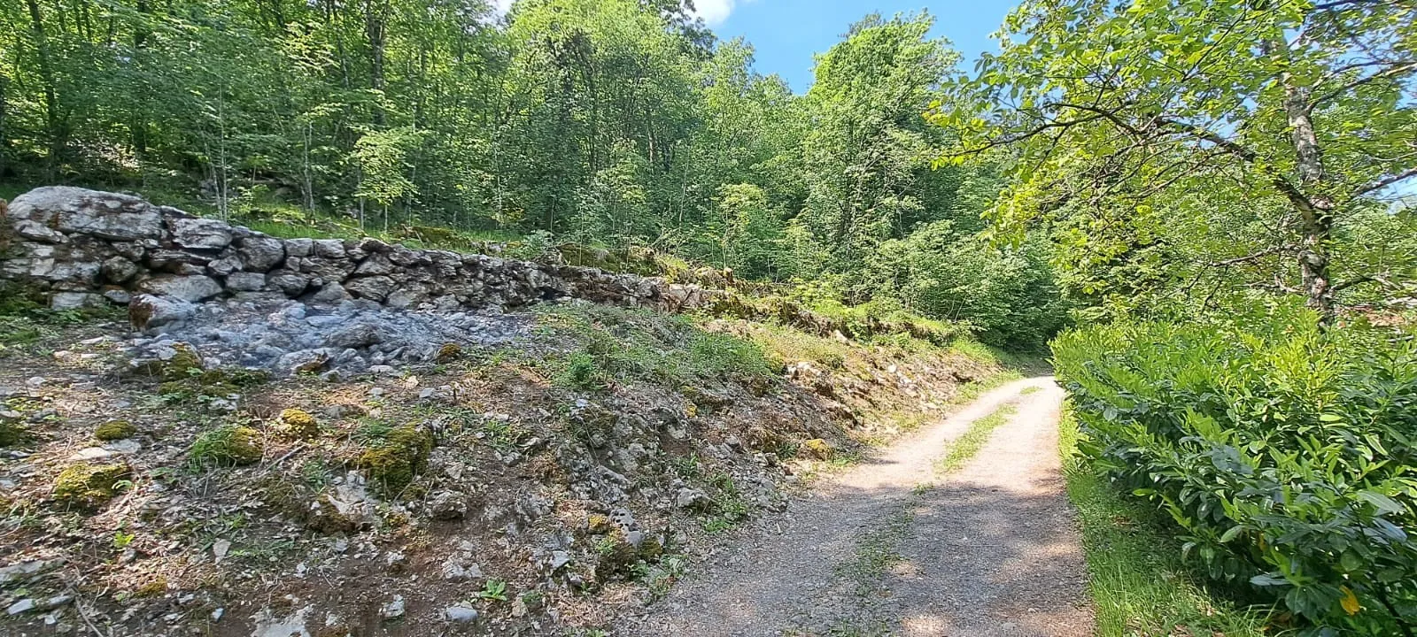 prilika! prostrano građevinsko zemljište, 5387m2, matulji (zvoneća) - slika 2