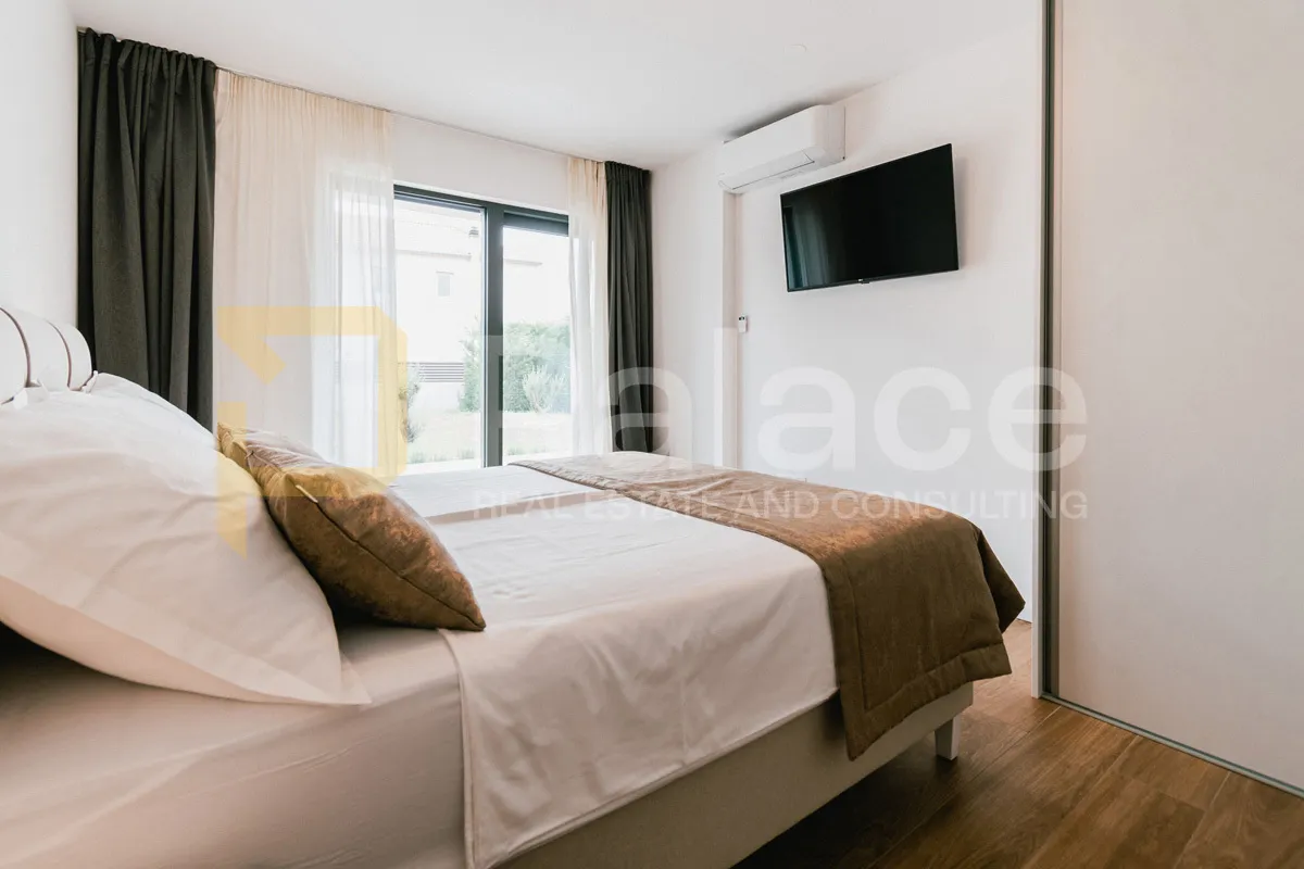 mediteranska vila u srcu zelene oaze - slika 25
