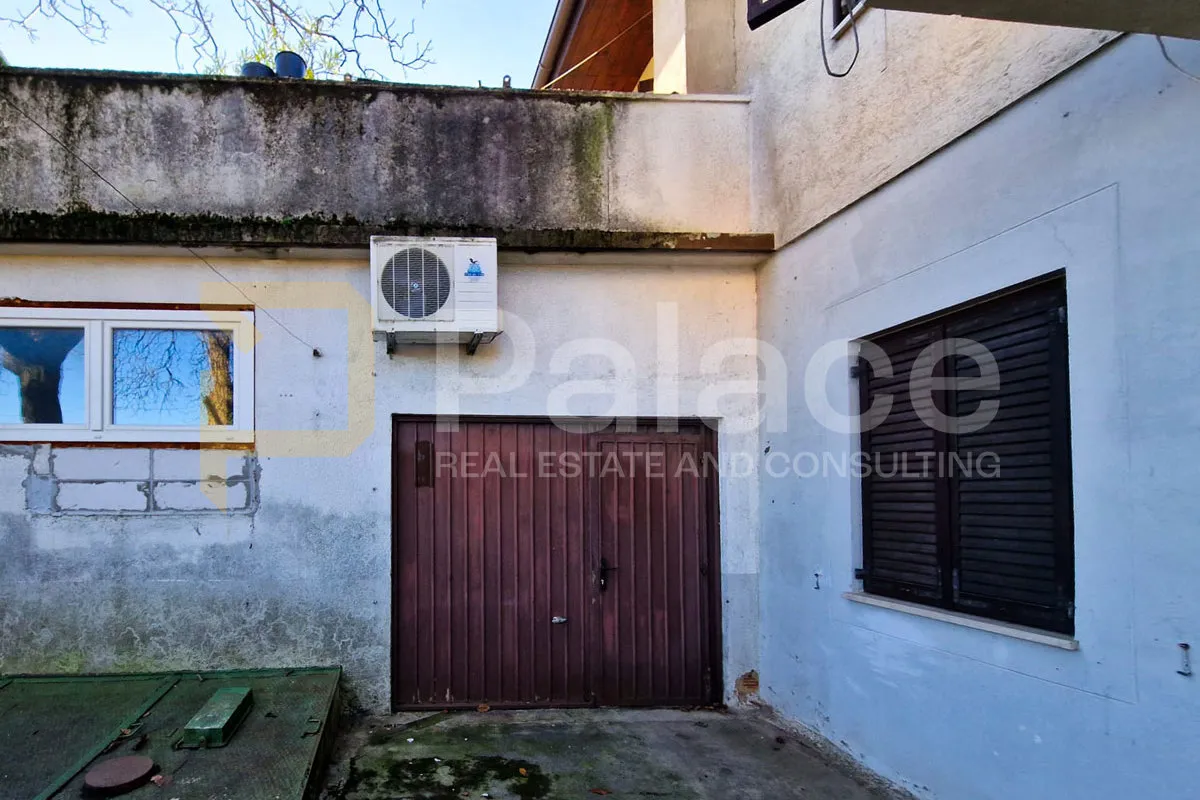 prizemlje kuće s garažom, okućnicom i studio apartmanom u kastvu - slika 4