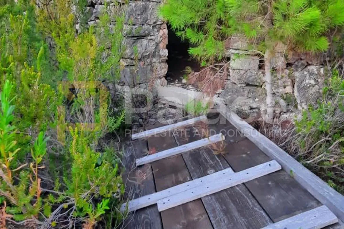 poljoprivredno zemljište s kućicom, 13.698 m² – vis, smokova - slika 8