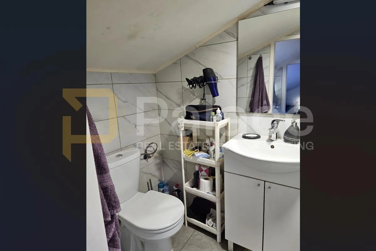 stan na 2. katu u strogom centru pule s vrtom, 48 m² blizu arene - slika 8