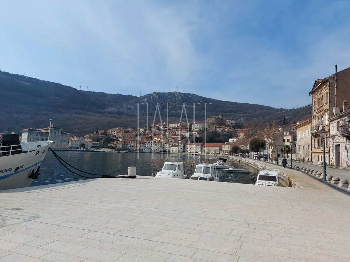 prilika! odličan teren u centru bakra 2600m2 - slika 5