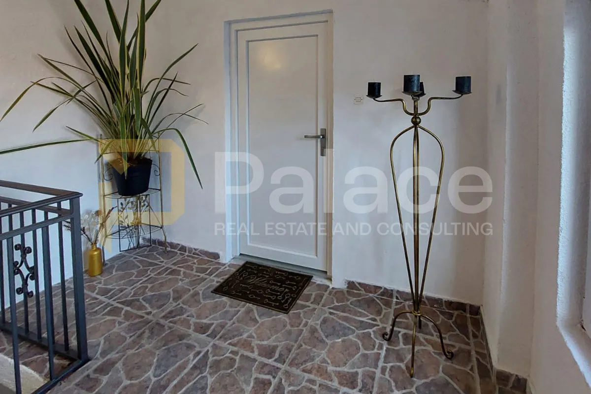 prostrana kuća s 3 stana i poslovnim prostorom - kastav, 370 m² - slika 15