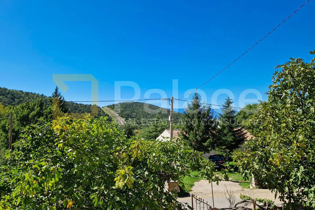 predivna kamena kuća s okućnicom i pogledom, križišće, 250 m² - slika 18