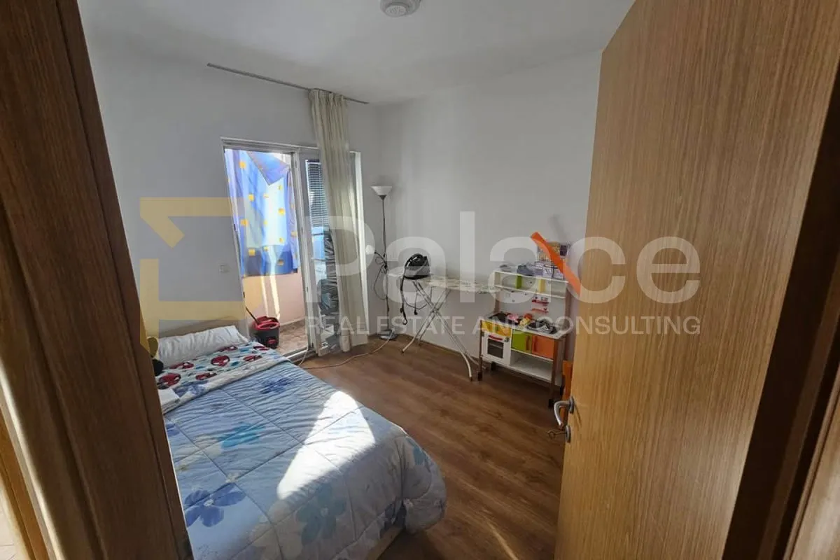 renoviran stan 53 m² s parkingom i vrtom, kaštel sućurac - slika 3