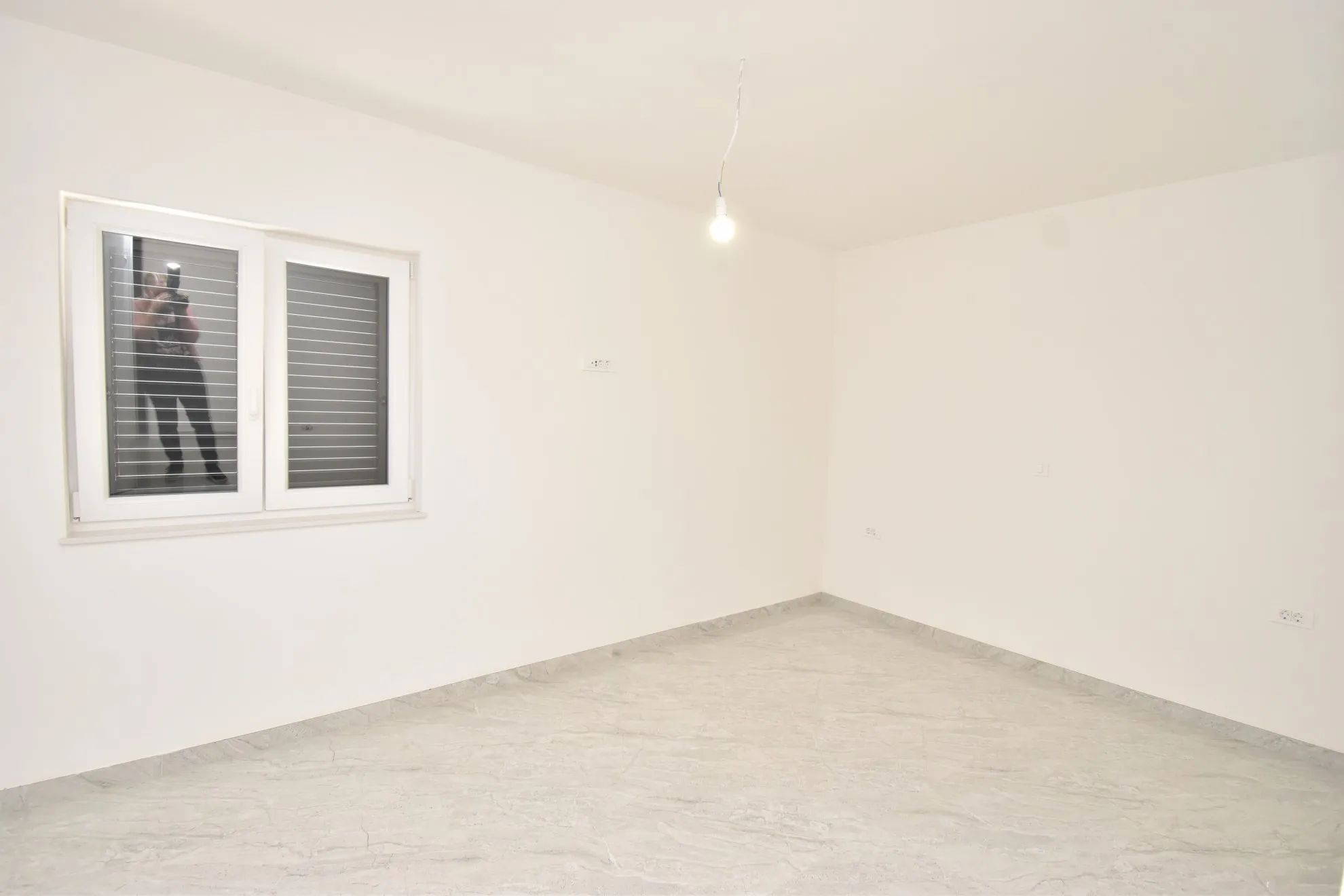 samostojeća nova kuća s bazenom i dvorištem, vodice, 319 m2 - slika 8