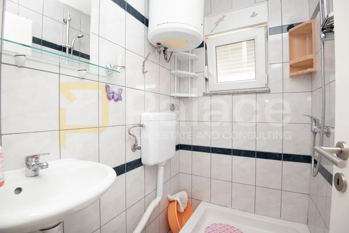 apartmanska kuća s pogledom na more, rogoznica - slika 10