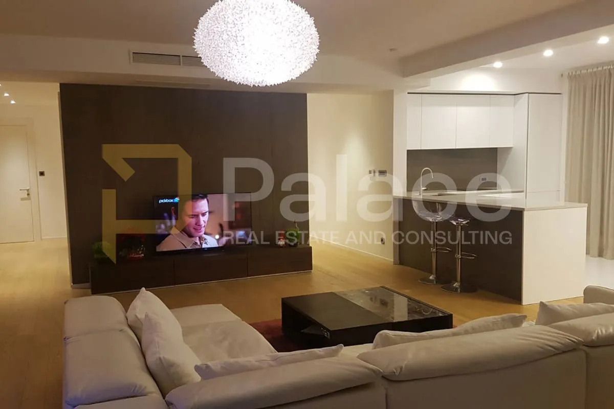 prekrasan dvosoban stan u zgradi bel etage, duilovo, 160m² - slika 4