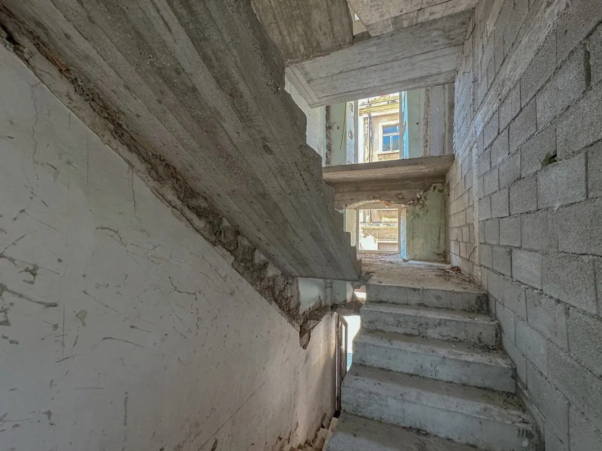 kuća u centru drniša, 235 m2 - slika 2