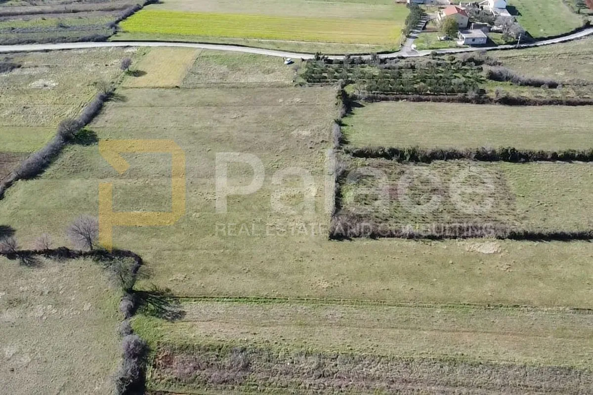građevinsko zemljište 1797 m2 - slika 3