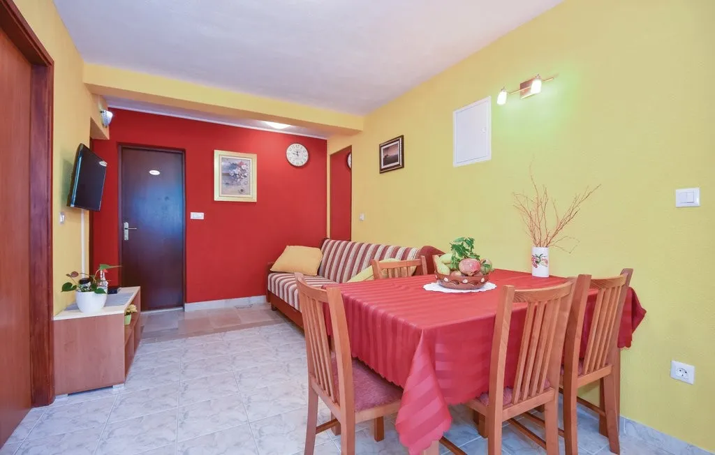 prekrasna kuća na prodaju u vinišću, 222 m2 - slika 16