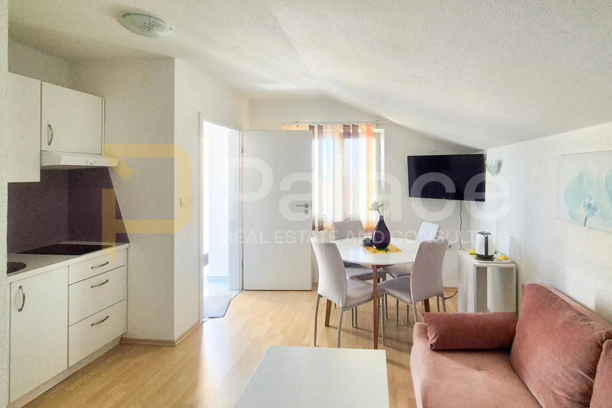 prekrasna samostojeća kuća s pogledom na more, gornji karin 290 m2 - slika 20