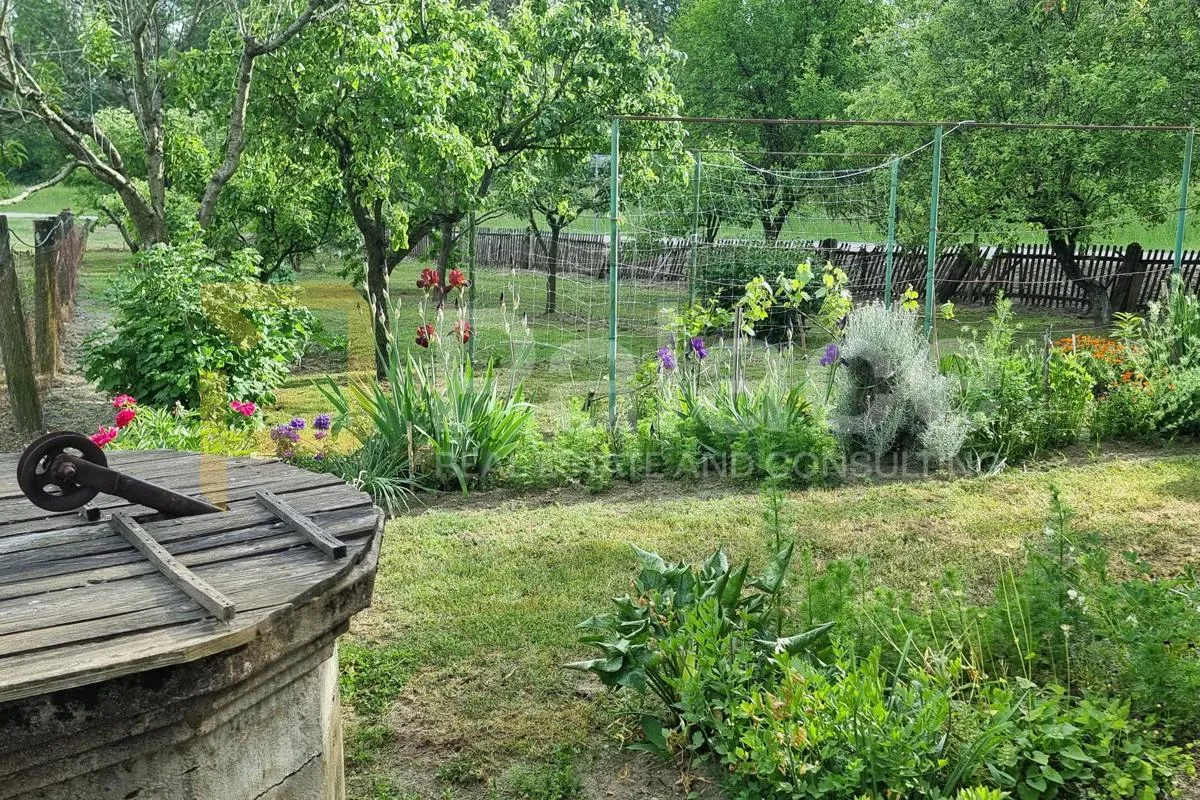 kratečko – seosko imanje s velikim potencijalom za život ili turizam - slika 11