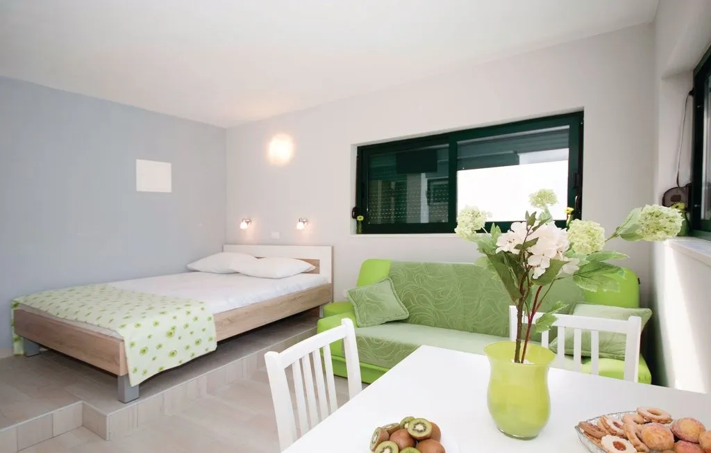 prekrasna kuća na prodaju u vinišću, 222 m2 - slika 13