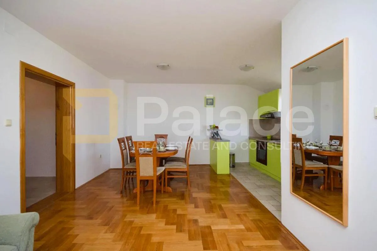 uhodani turistički objekt s 6 apartmana u malinskoj, otok krk - slika 14