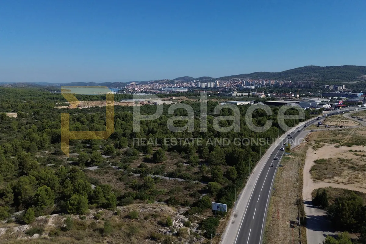 poslovno zemljište na frekventnoj lokaciji - slika 4