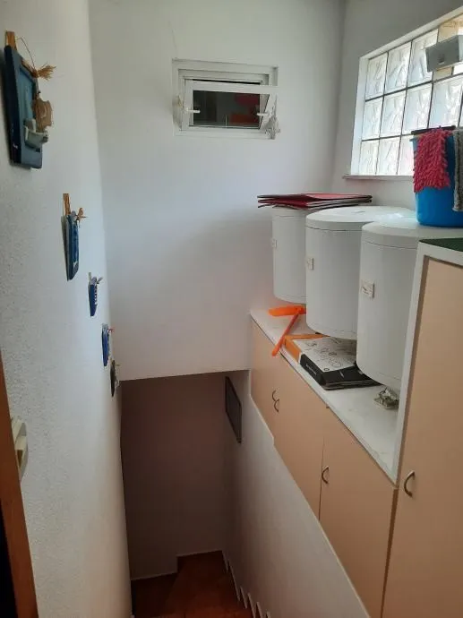 kuća u centru: tribunj, katnica, 120.00 m2 - slika 6