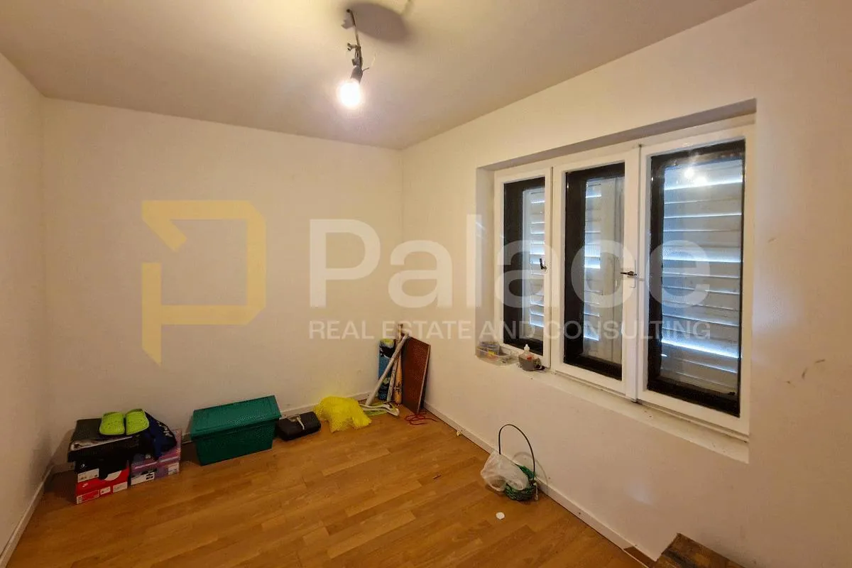 investicijska prilika – kuća s pomoćnim objektima i velikom parcelom - slika 14