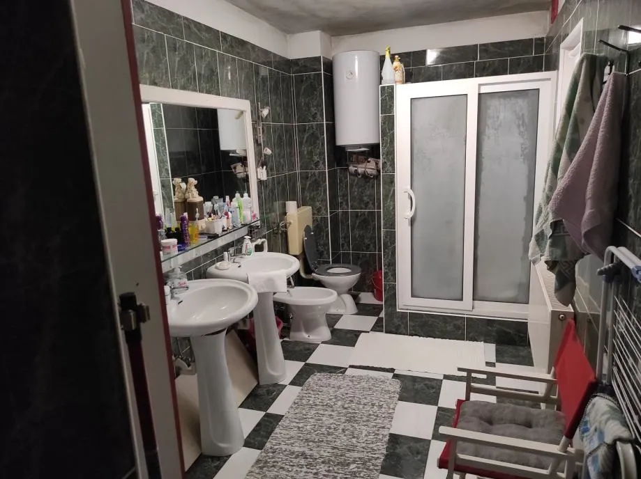 kuća s 2 apartmana na idealnoj lokaciji s pogledom na more, rogoznica - slika 4