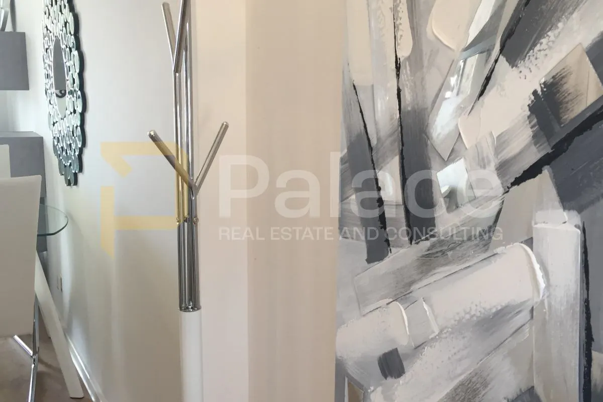 novouređen stan u supetru – 2 sobe, balkon, parking, pogled na more - slika 8