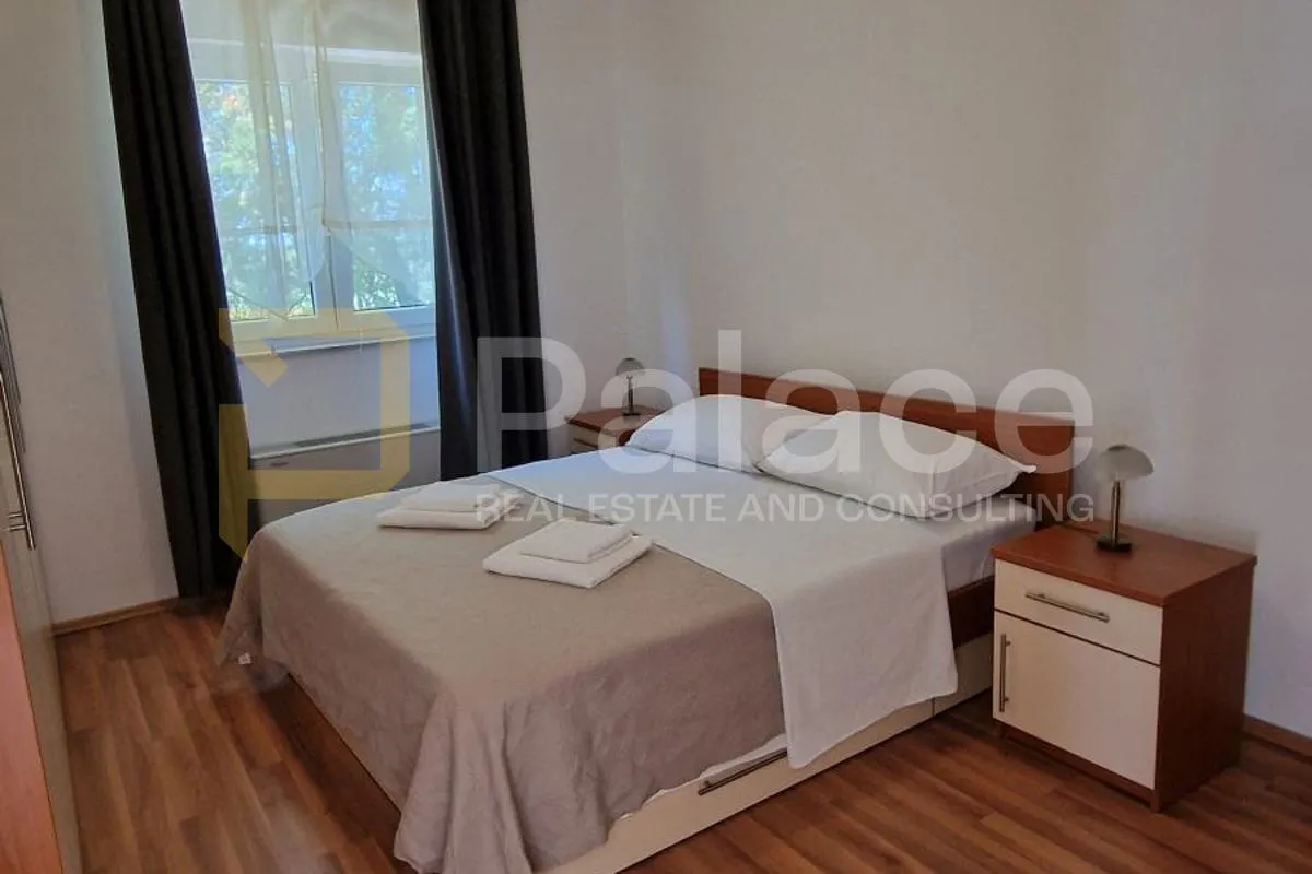 vila sa grijanim bazenom, konobom i apartmanima, zemunik donji - slika 10