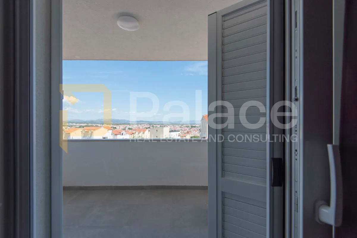 vodice - kuća s pogledom na more - 226m2 - slika 19