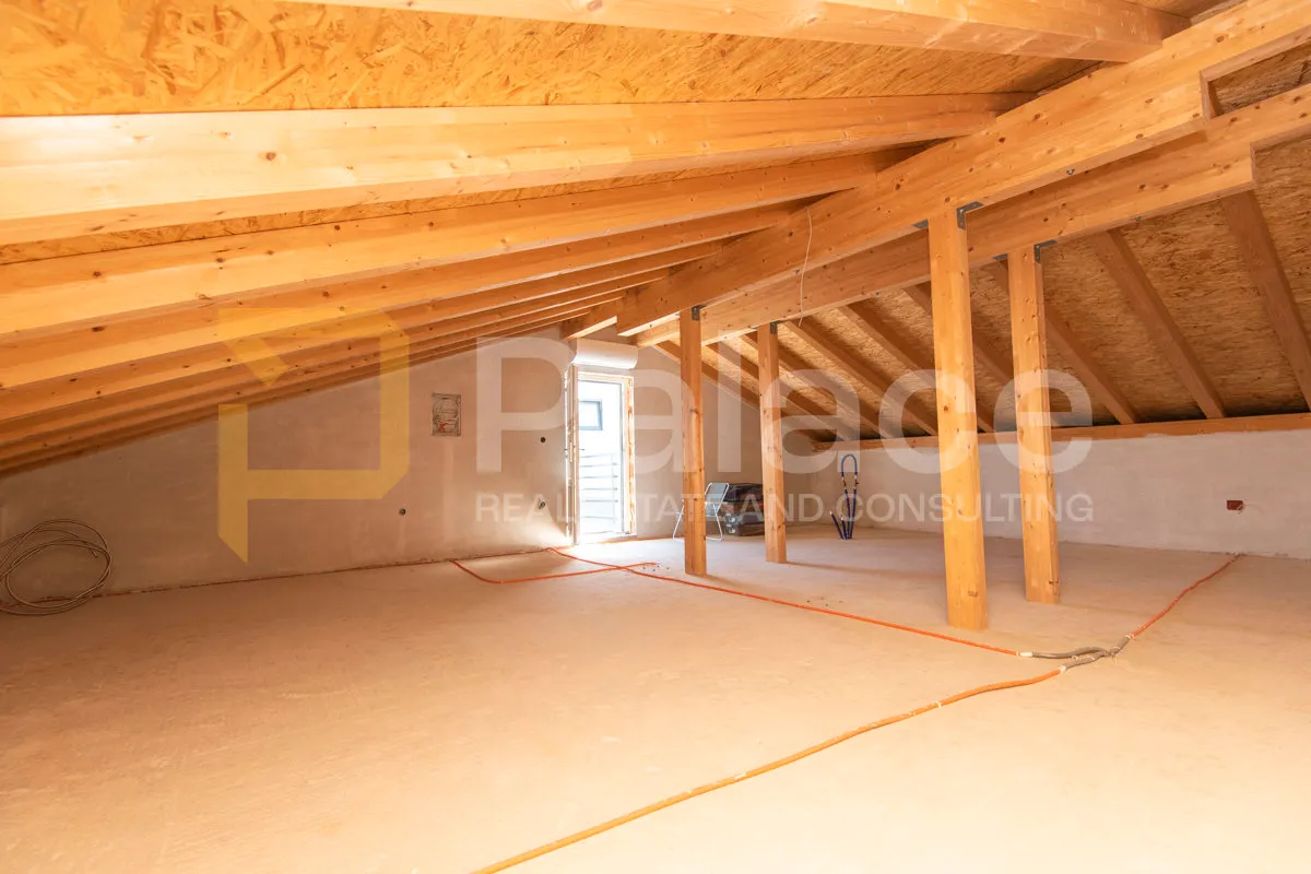 vodice - kuća s pogledom na more - 226m2 - slika 24
