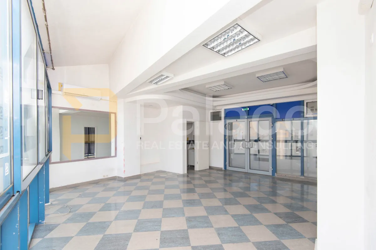 najam poslovnog prostora 45m2 - baldekin - slika 2