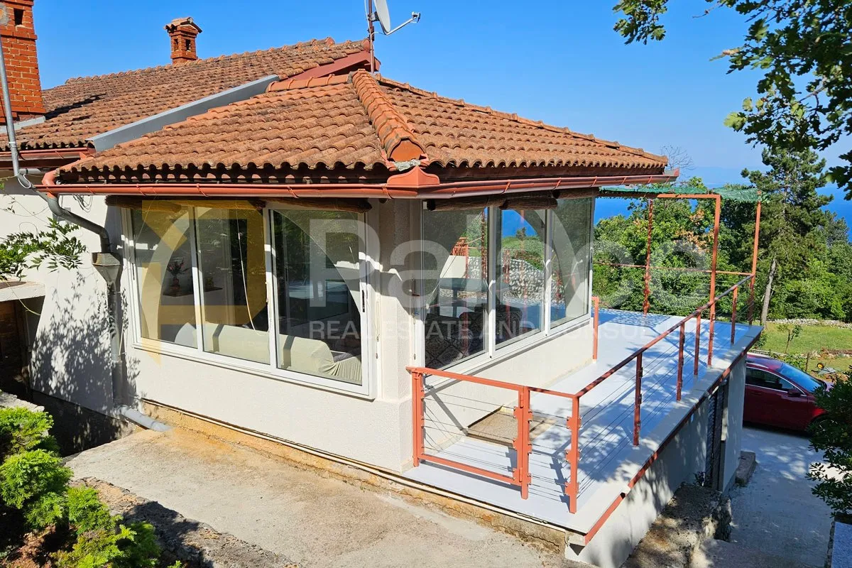 kuća s predivnom okućnicom i pogledom na more, mošćenička draga - slika 13